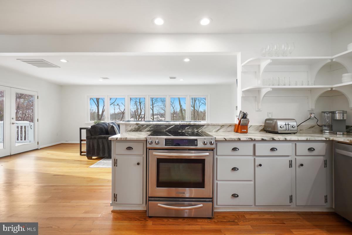 1820 Woods Road Annapolis, MD 21401 - Photo 13 of 51 Kitchen with views of water.