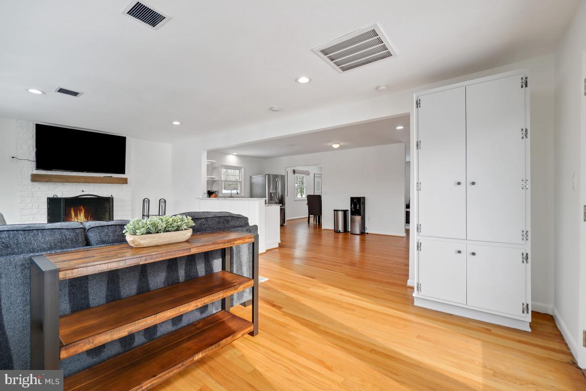 1820 Woods Road Annapolis, MD 21401 - Photo 17 of 51 Built in pantry in kitchen.