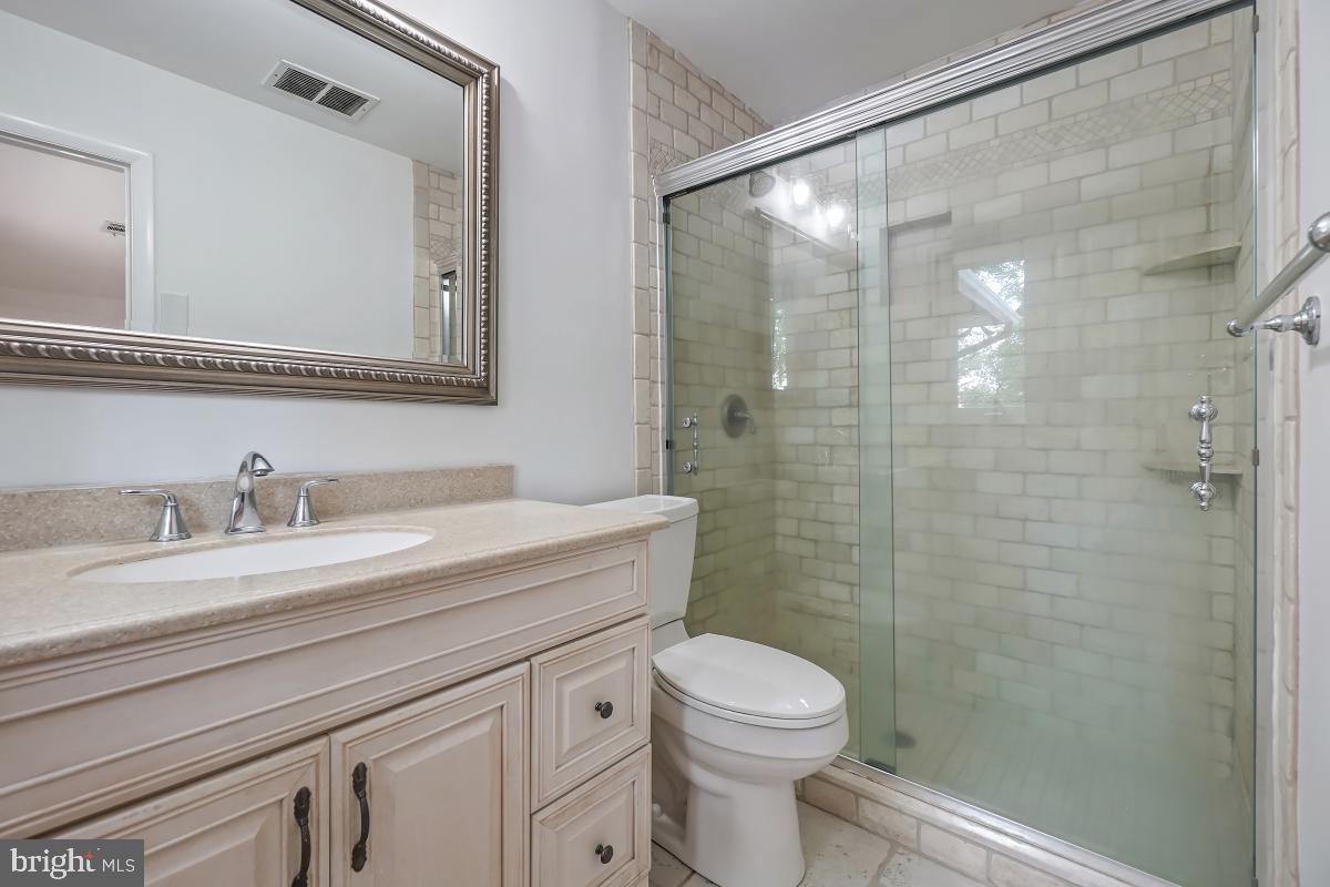 1820 Woods Road Annapolis, MD 21401 - Photo 26 of 51 Primary bath w/huge walk-in shower.