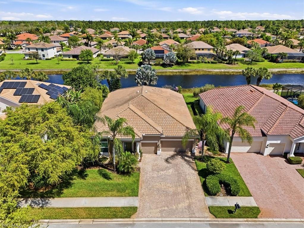 2050 Mandarin Lane Naples, FL 34120 - Photo 3 of 38