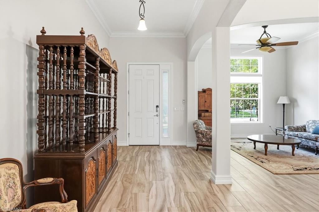 2050 Mandarin Lane Naples, FL 34120 - Photo 4 of 38