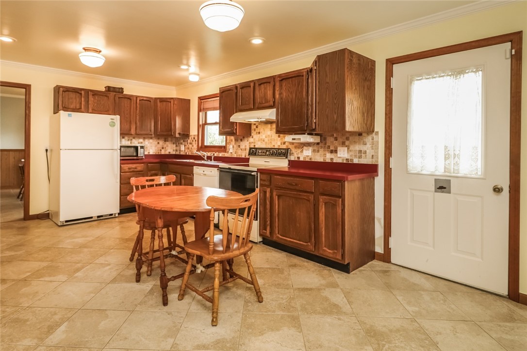 2780 Hindsburg Road Murray, NY 14411 - Photo 13 of 31