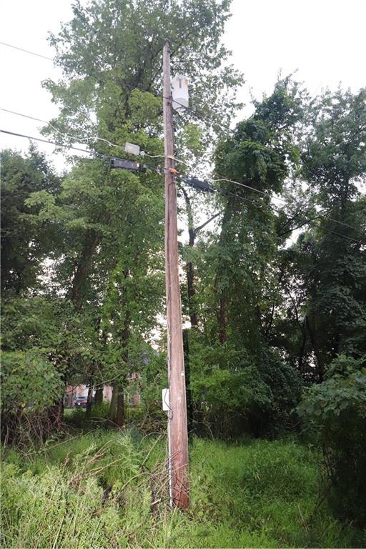 415 Redgate Road Sewickley, PA 15143 - Photo 2 of 25 Electric across the lane