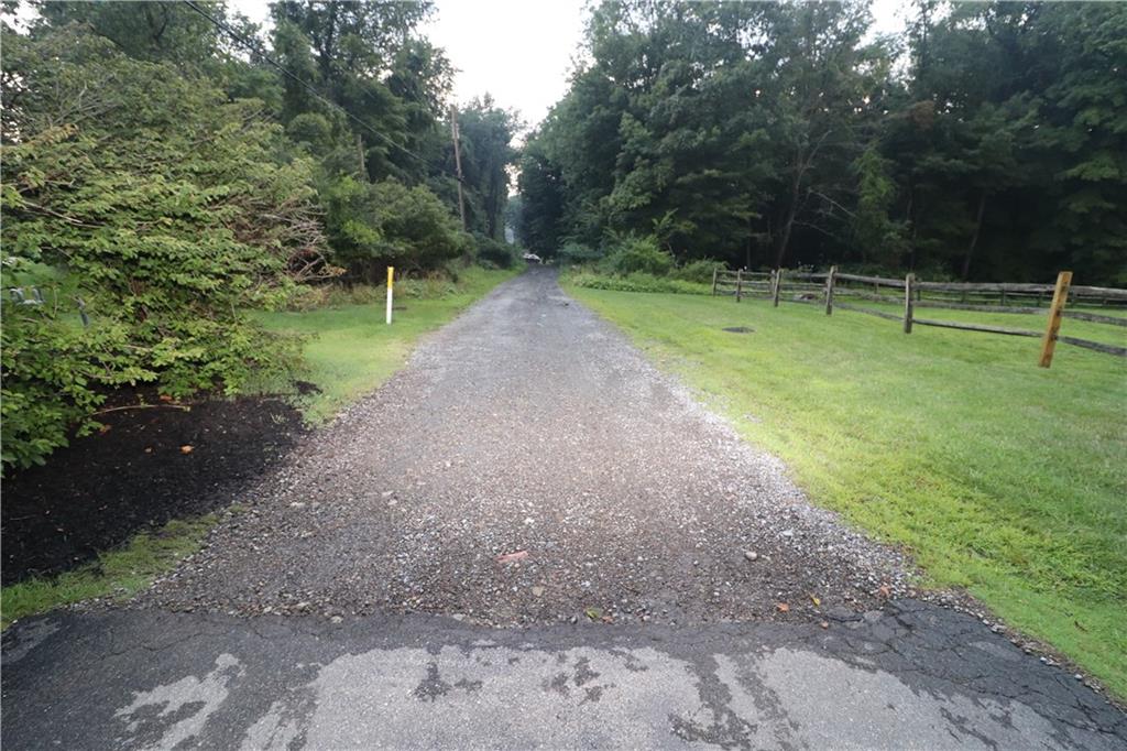 415 Redgate Road Sewickley, PA 15143 - Photo 7 of 25 Charming and secluded country lane leads to the property