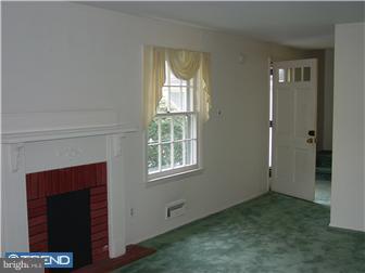 189 Pearl Croft Road Cherry Hill, NJ 08034 - Photo 2 of 12