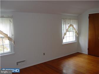 189 Pearl Croft Road Cherry Hill, NJ 08034 - Photo 10 of 12