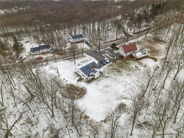 a view of outdoor space with sitting space