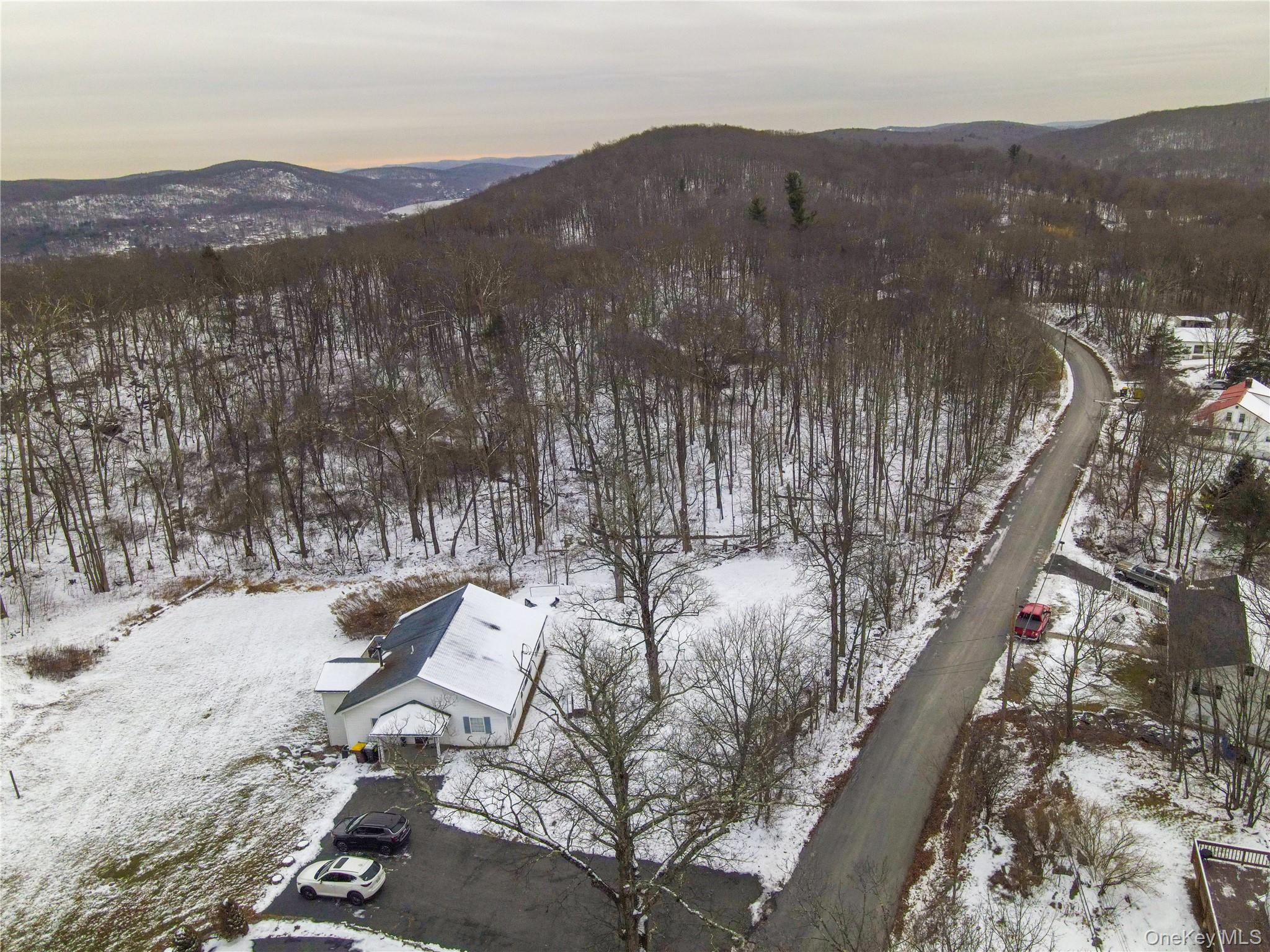 50 Continental Road Warwick, NY 10990 - Photo 29 of 36 a view of a city with mountains