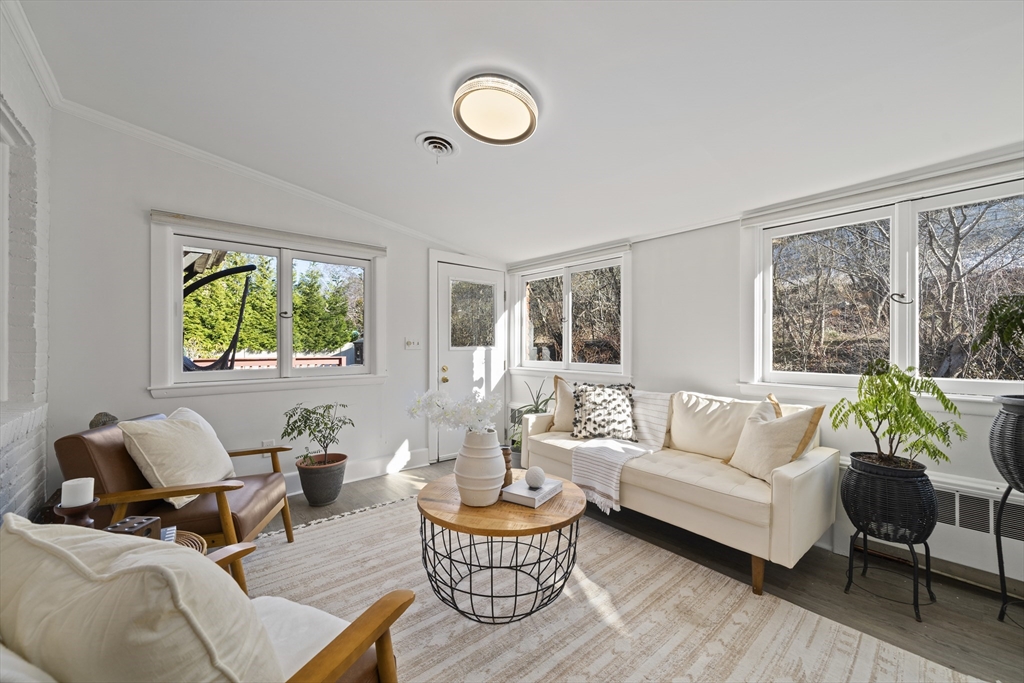447 Dudley Road Newton, MA 02459 - Photo 11 of 42 Gallery Image 11