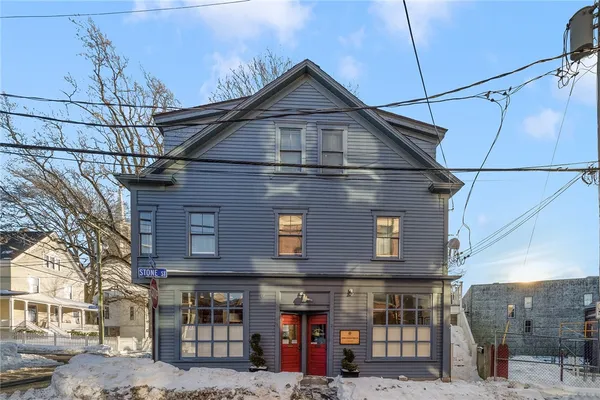 $750,000 | 21 Spring Street, Unit 2, Newport, RI 02840