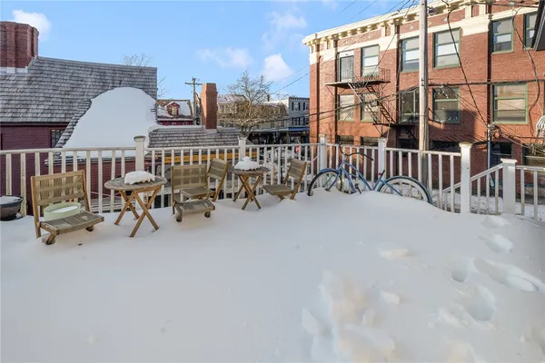 $750,000 | 21 Spring Street, Unit 2, Newport, RI 02840
