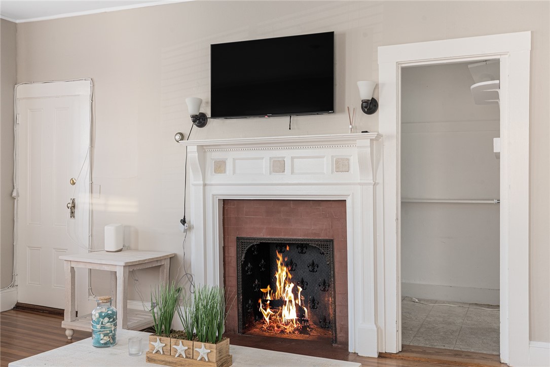 21 Spring Street, Unit 2 Newport, RI 02840 - Photo 6 of 28