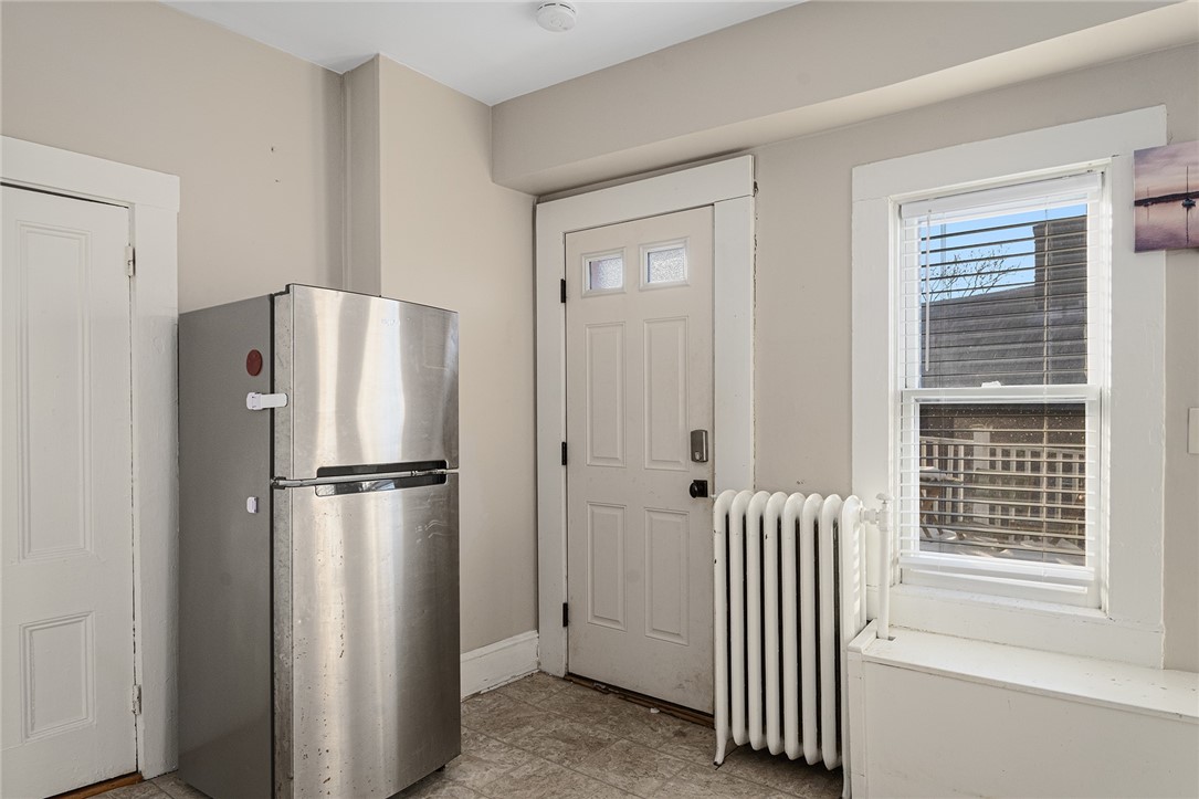 21 Spring Street, Unit 2 Newport, RI 02840 - Photo 9 of 28