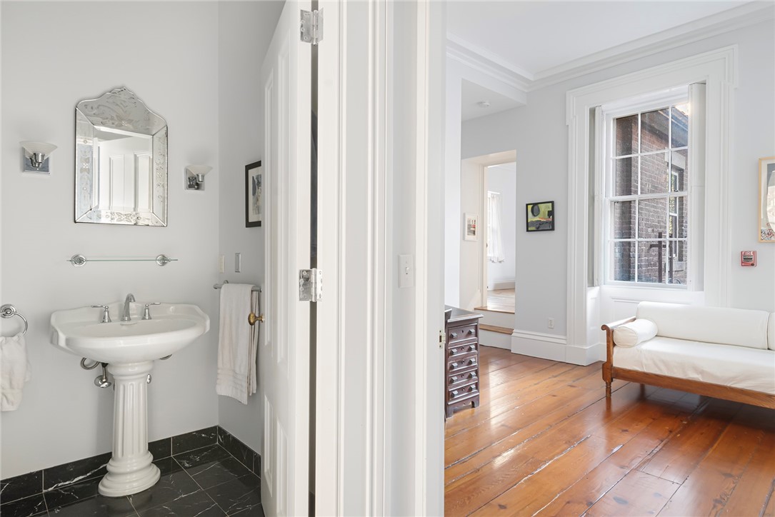 259 Benefit Street, Unit 2 Providence, RI 02903 - Photo 29 of 32