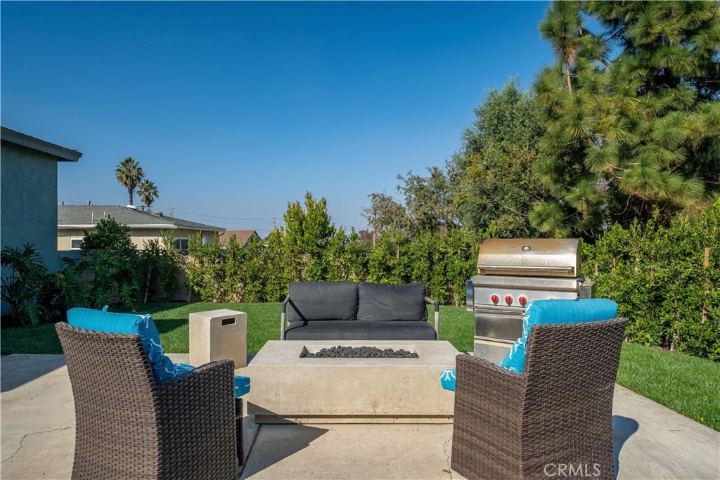 25710 Crest Road Torrance, CA 90505 - Photo 62 of 72 The rear slab area offers an ideal space for entertaining , family gatherings, morning coffee and summer BBQ's