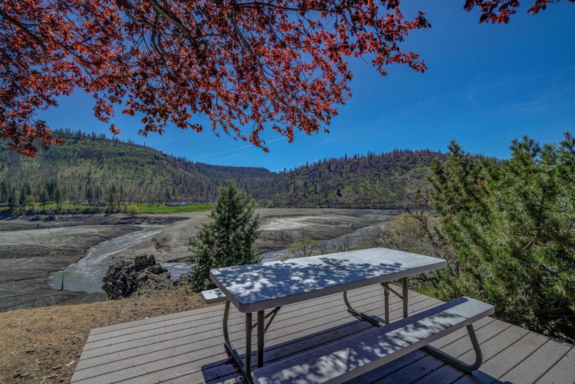 26516 Copco Road Montague, CA 96064 - Photo 14 of 45 Gallery Image 14