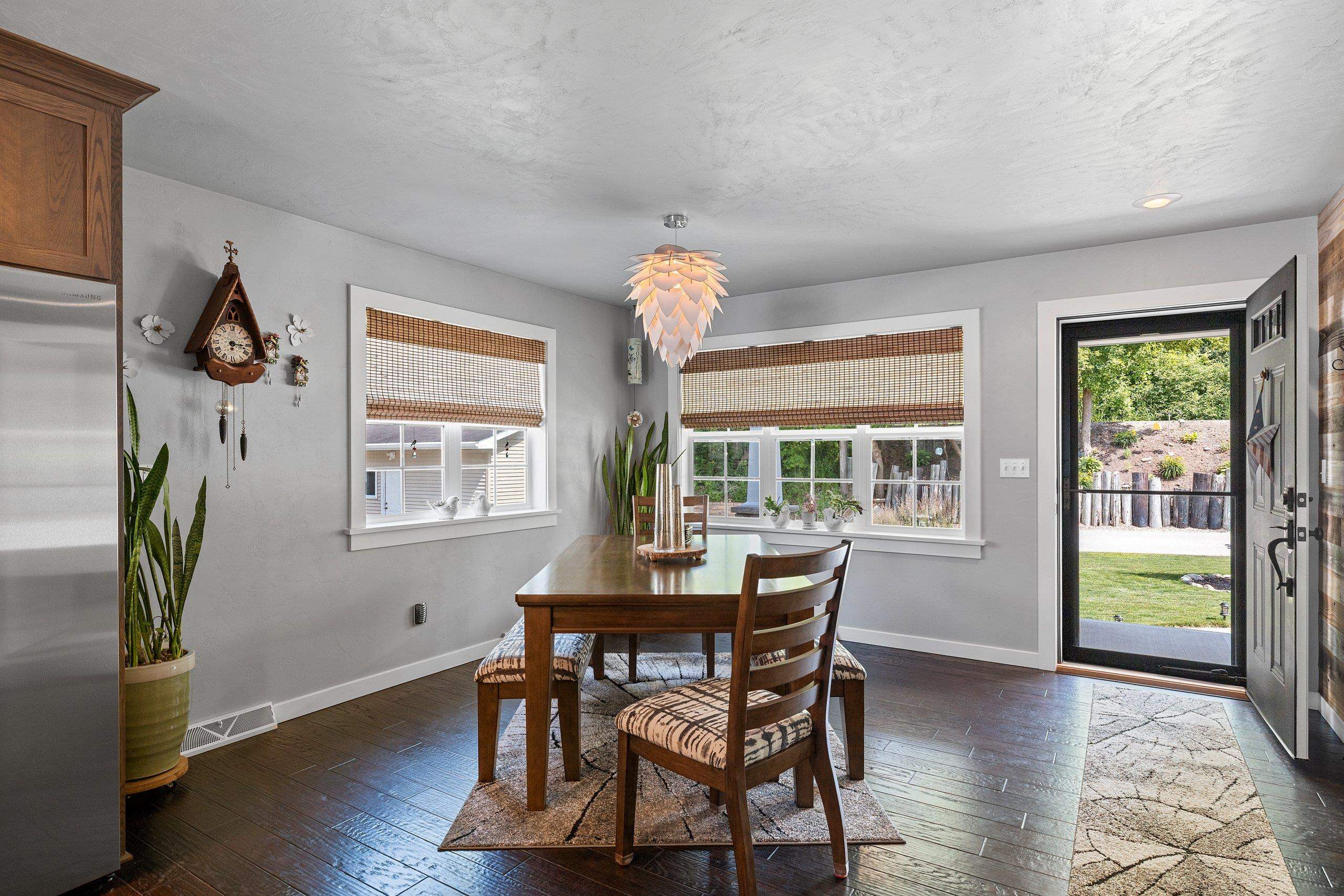 5011 Edgewater Beach Road Green Bay, WI 54311 - Photo 17 of 76