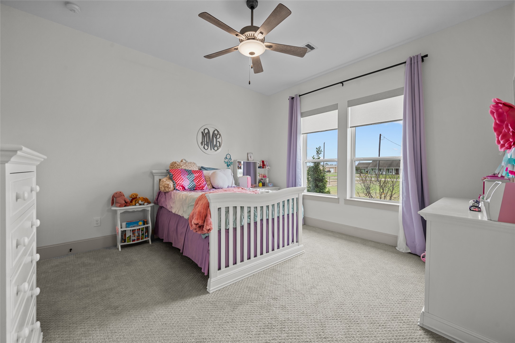 14923 Old Irish Farm Road Baytown, TX 77523 - Photo 28 of 50 Bedroom #1 - All bedrooms have carpet, custom shades, ceiling fans and walk-in closets with build in cabinetry