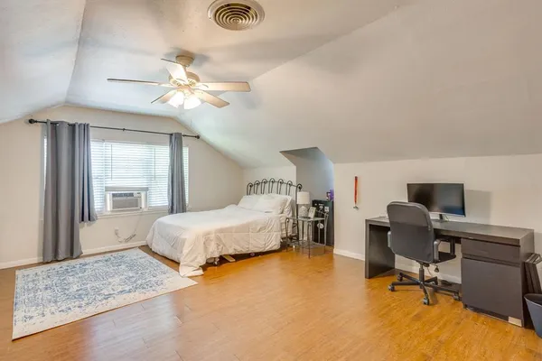 $5,000 | 2809 Benbrook Boulevard, Fort Worth, TX 76109