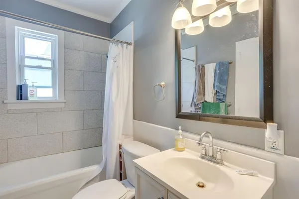 $5,000 | 2809 Benbrook Boulevard, Fort Worth, TX 76109