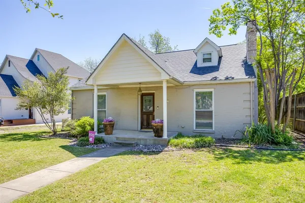 $5,000 | 2809 Benbrook Boulevard, Fort Worth, TX 76109