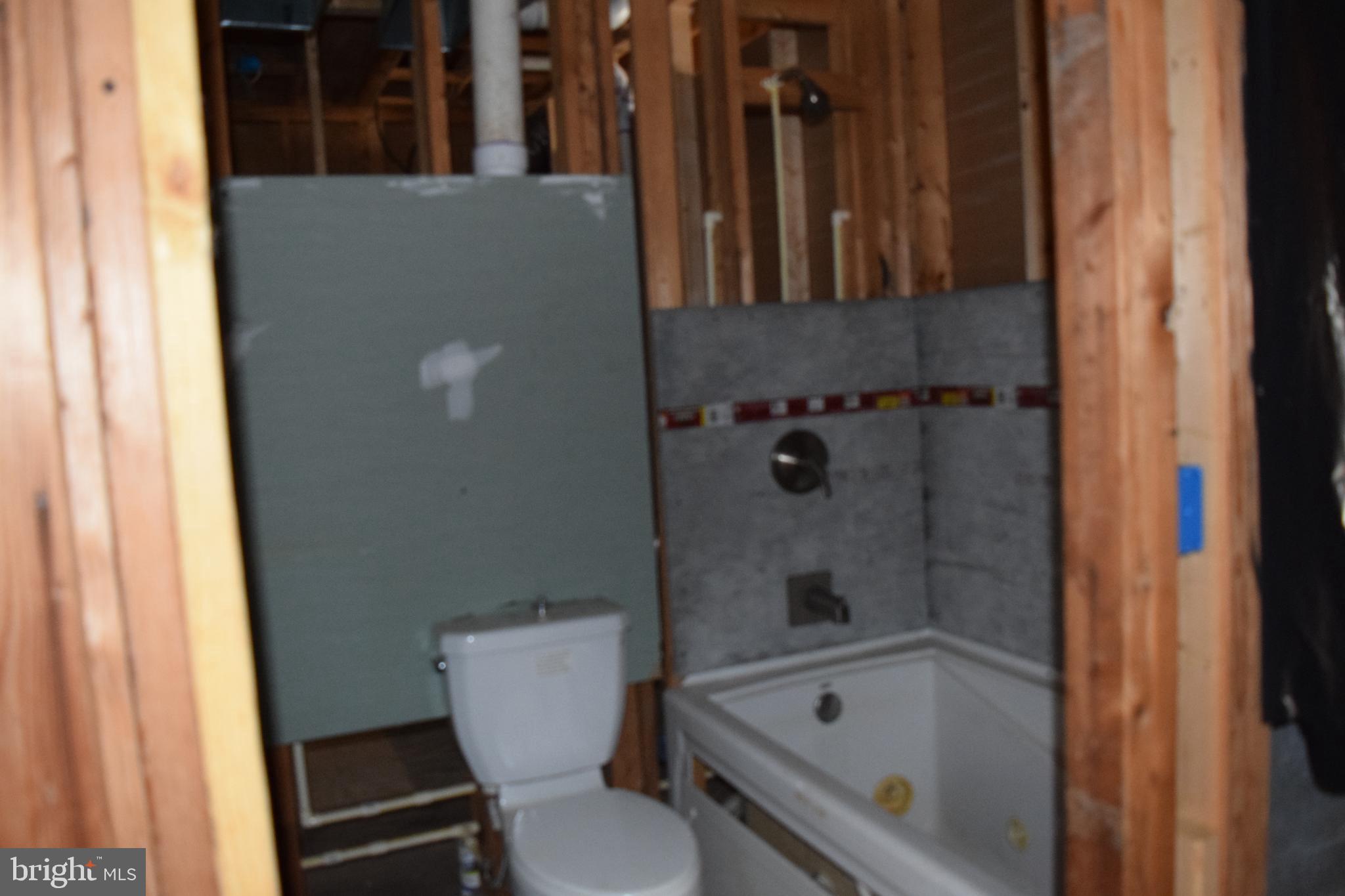 7911 Shore Road Baltimore, MD 21222 - Photo 15 of 37