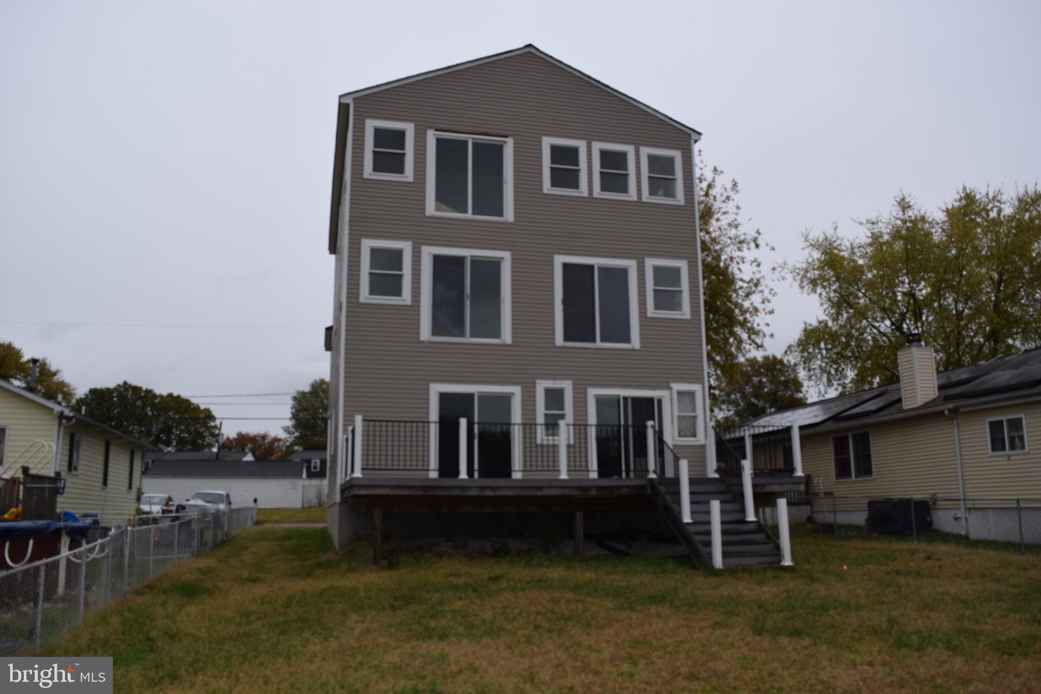 7911 Shore Road Baltimore, MD 21222 - Photo 4 of 37