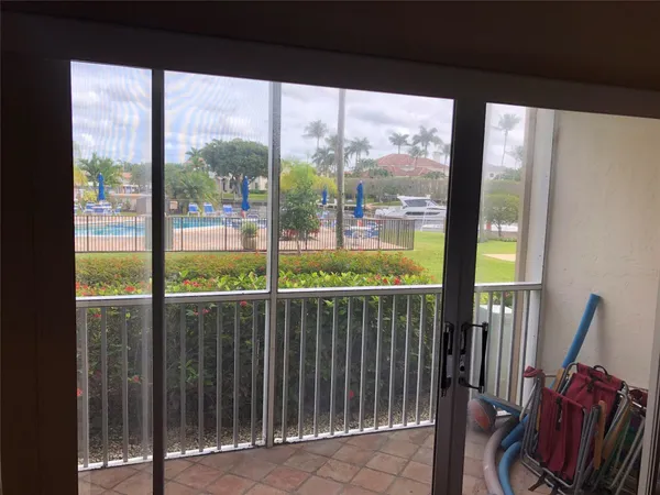 $1,900 | 400 North Federal Highway, Unit 108, Deerfield Beach, FL 33441