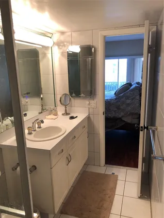 $1,900 | 400 North Federal Highway, Unit 108, Deerfield Beach, FL 33441