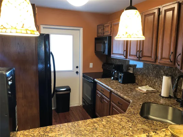 $1,900 | 400 North Federal Highway, Unit 108, Deerfield Beach, FL 33441