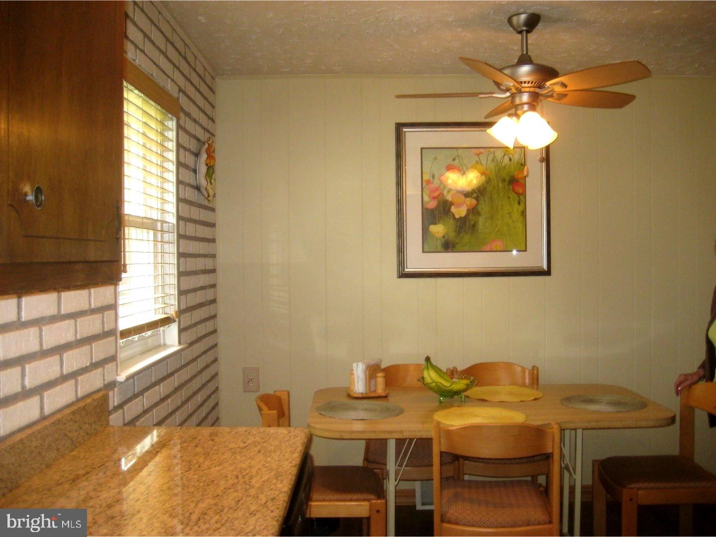 2733 Northview Street Philadelphia, PA 19152 - Photo 11 of 25 Kitchen
