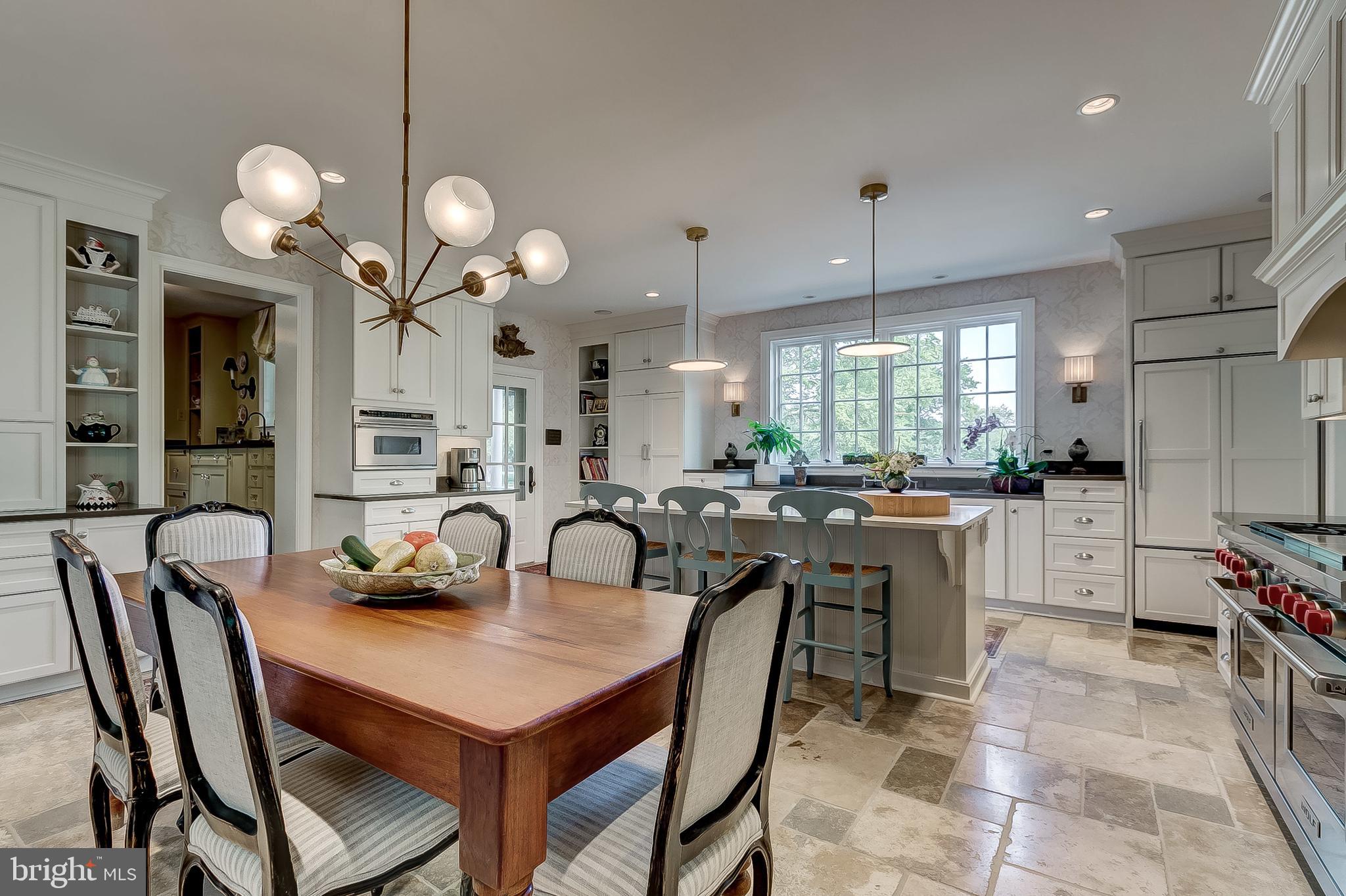 2639 Shepperd Road Monkton, MD 21111 - Photo 15 of 68 Open eat-in dining/kitchen