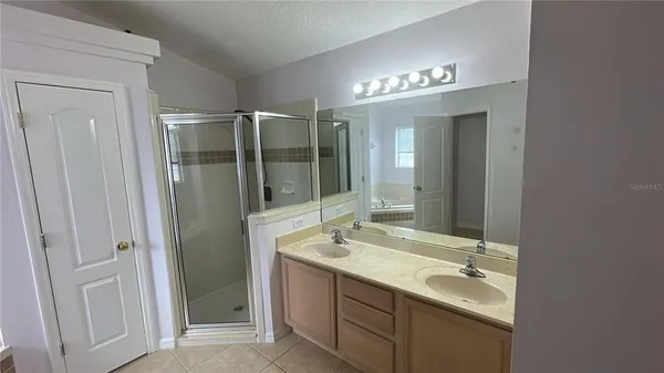 $2,200 | 534 Lake Sumner Drive, Groveland, FL 34736