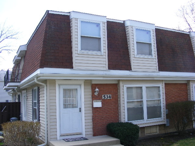 534 Manor Circle, Unit 534 Schaumburg, IL 60107 - Photo 1 of 19