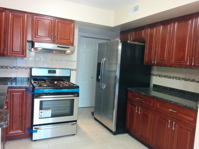 534 Manor Circle, Unit 534 Schaumburg, IL 60107 - Photo 4 of 19