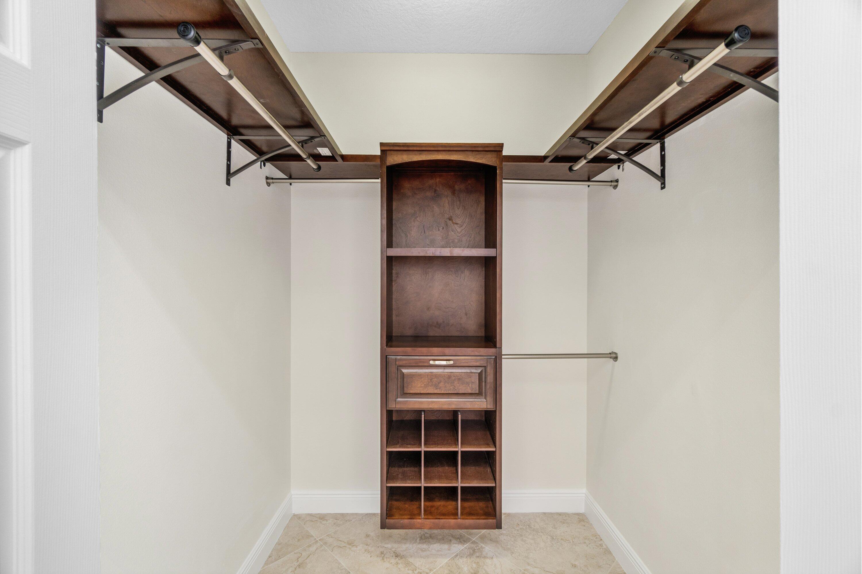 10889 Tamoron Lane Boca Raton, FL 33498 - Photo 13 of 33 10889 Tamoron Lane