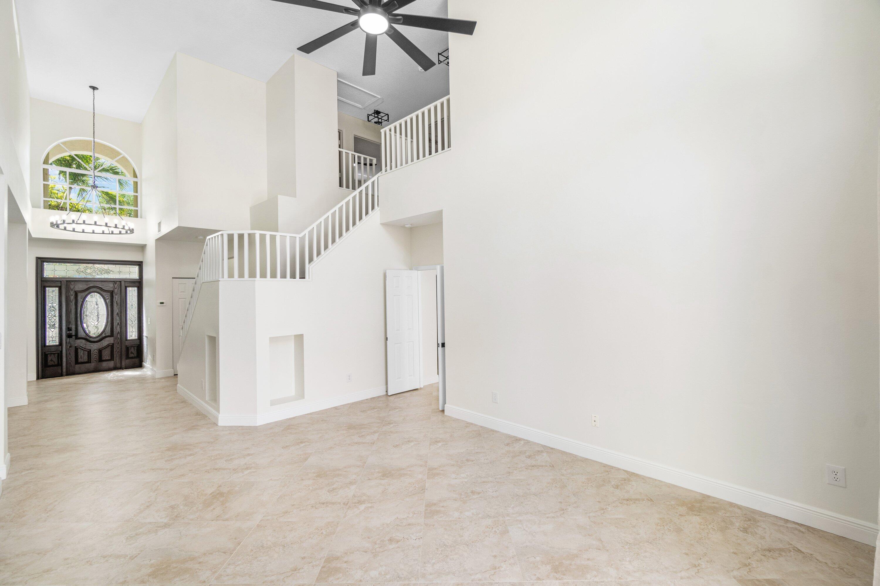 10889 Tamoron Lane Boca Raton, FL 33498 - Photo 4 of 33 Boca Raton