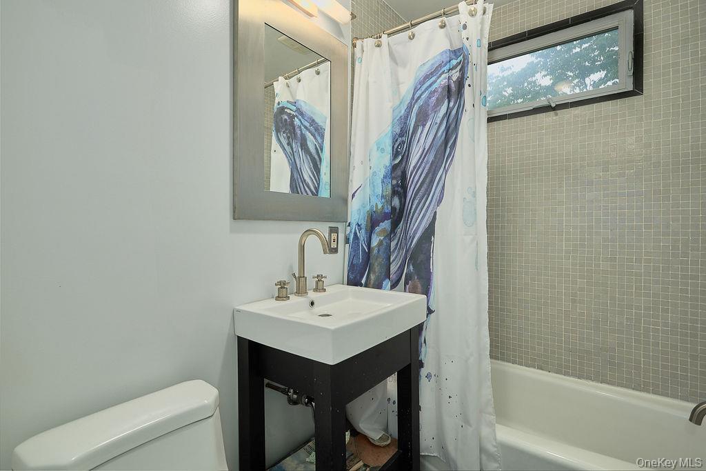 45 Linwood Road New Rochelle, NY 10804 - Photo 12 of 25