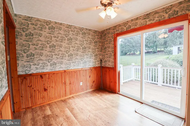 a view of an entryway