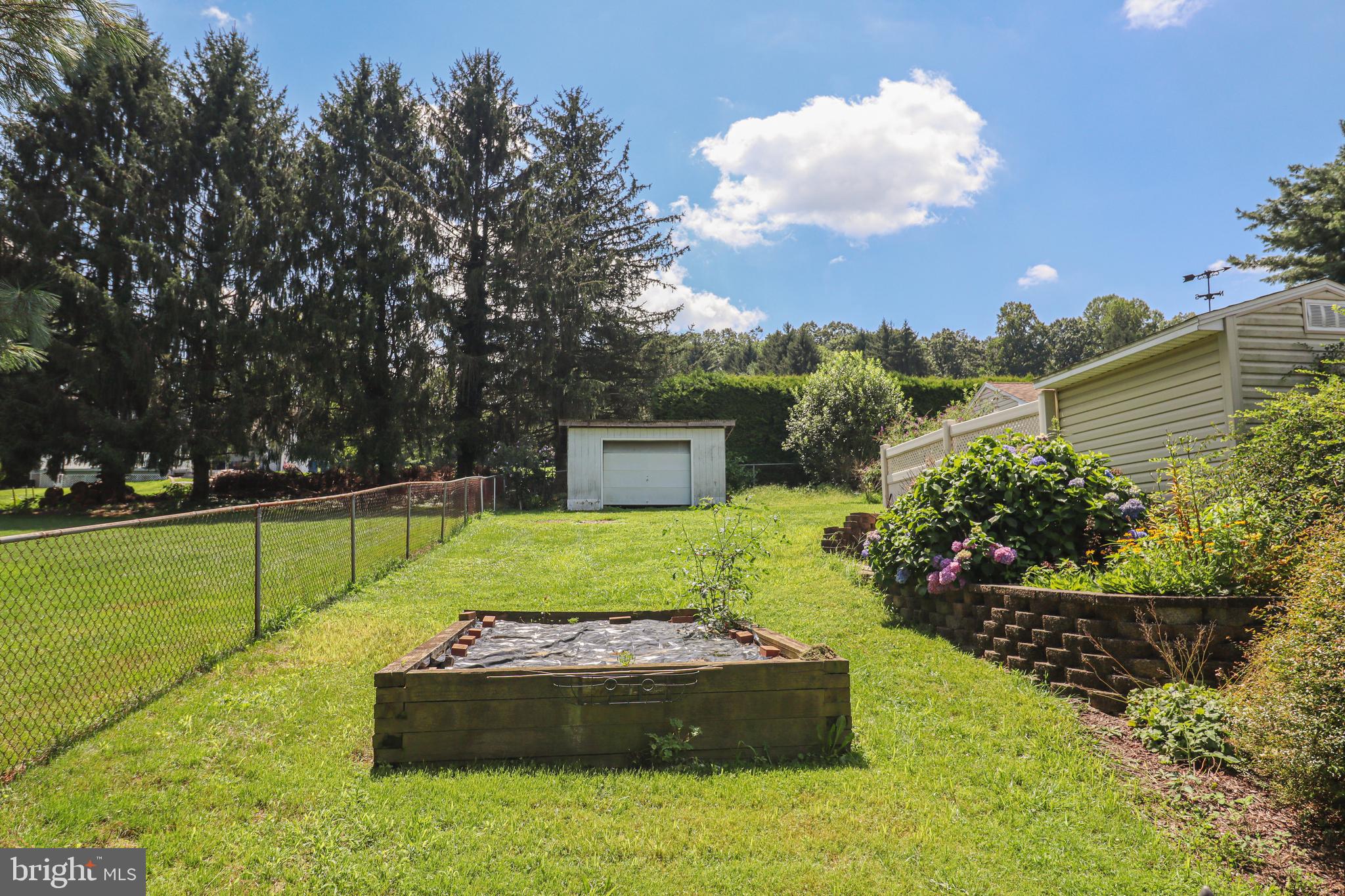 170 Donrene Road Mount Wolf, PA 17347 - Photo 53 of 71 a garden view with a seating space