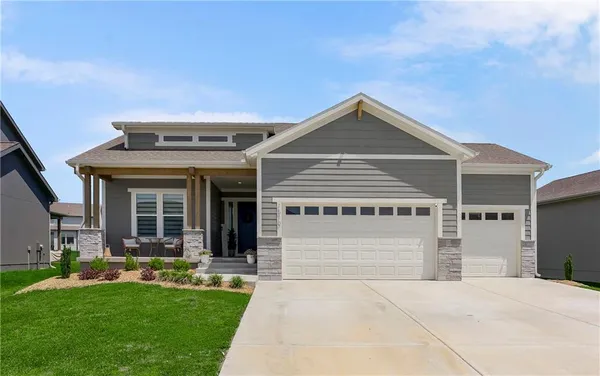 $559,000 | 1510 Southwest Arbor Park Drive, Lee's Summit, MO 64082