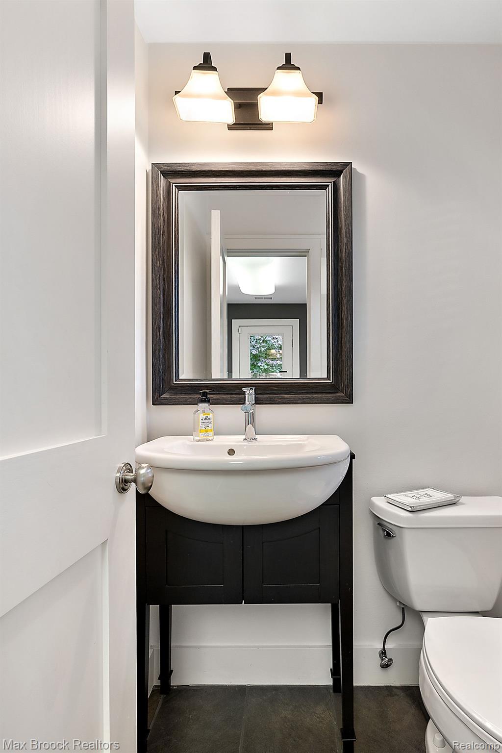 4050 Nearbrook Road Bloomfield Hills, MI 48302 - Photo 17 of 41 Gallery Image 17