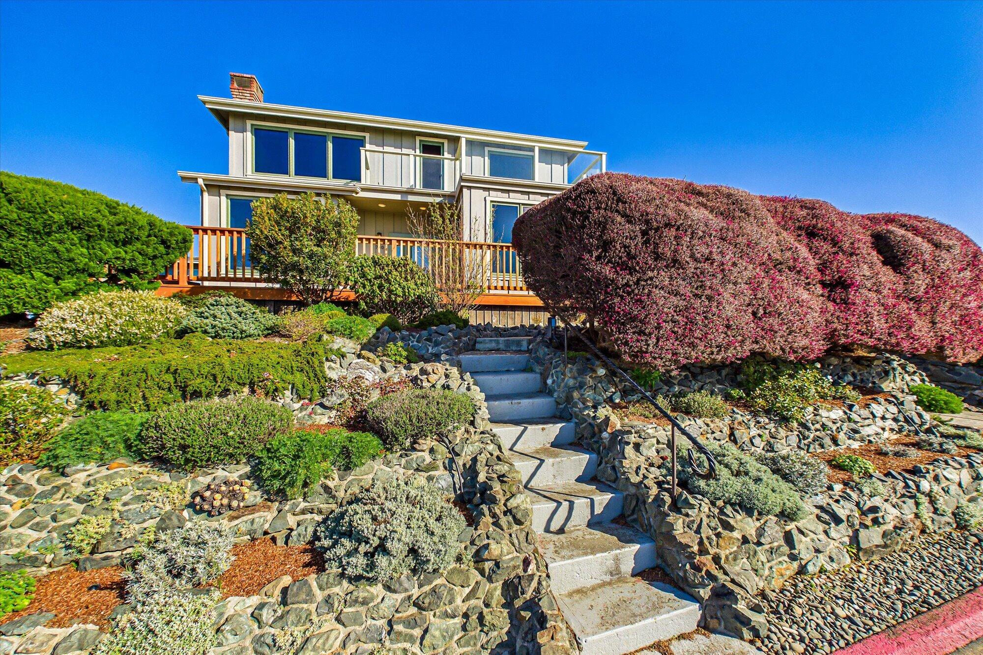 730 Edwards Street Trinidad, CA 95570 - Photo 4 of 73 Street View