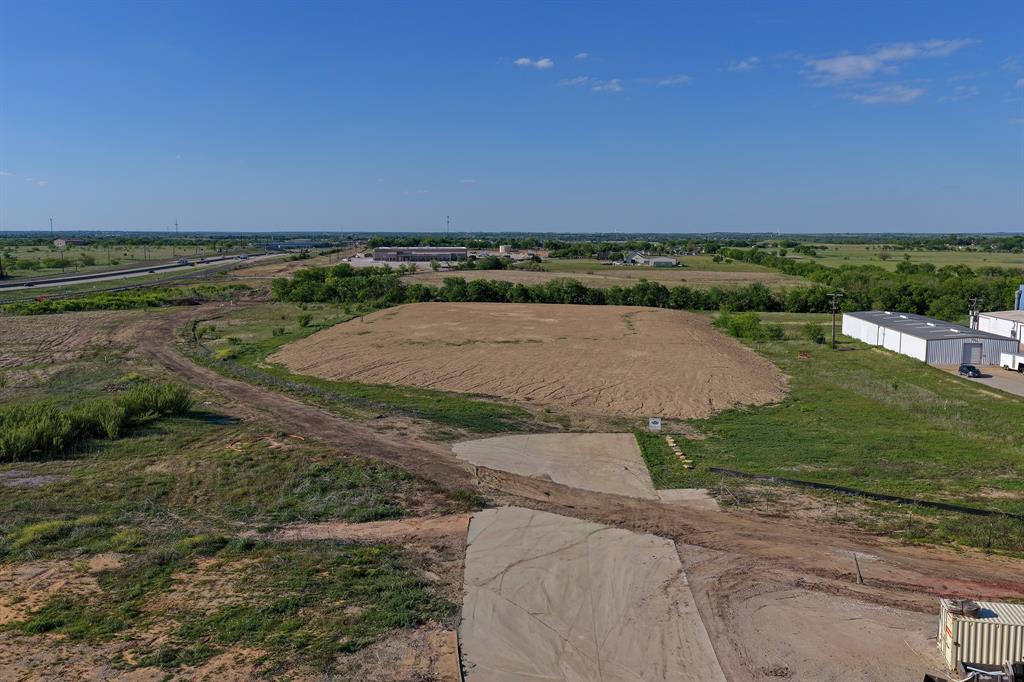 2824 Milam Road East Sanger, TX 76266 - Photo 12 of 27