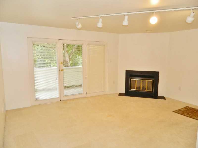1001 Kenzie Road Pittsburgh, PA 15205 - Photo 2 of 20 Family Room.