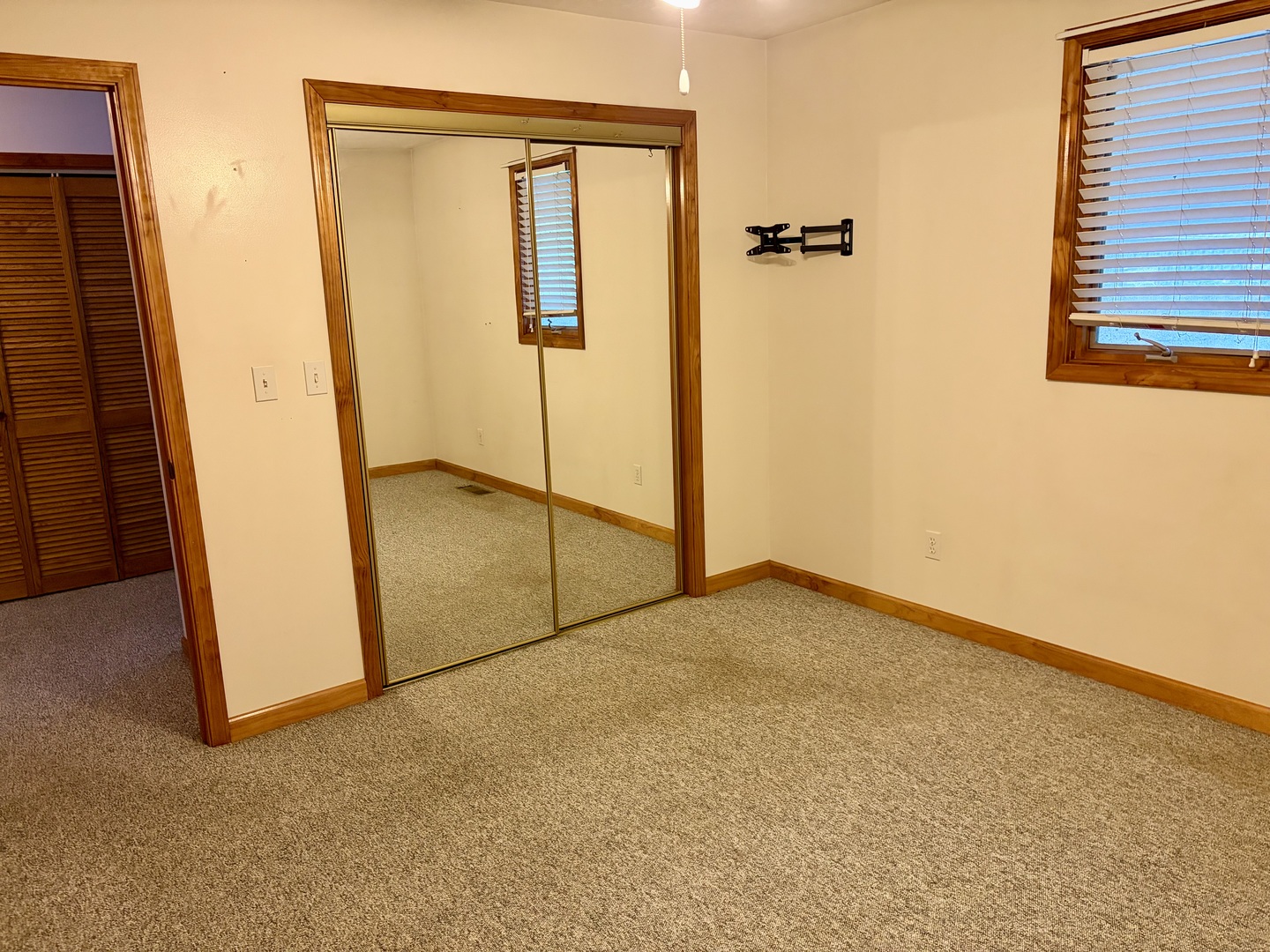 221 North George Street Clinton, IL 61727 - Photo 24 of 32