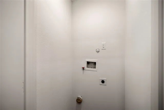 $2,150 | 3923 Alsace Street, Houston, TX 77021