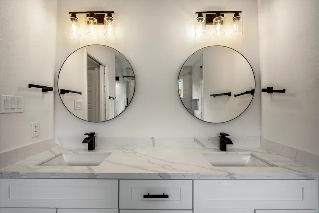 $2,150 | 3923 Alsace Street, Houston, TX 77021