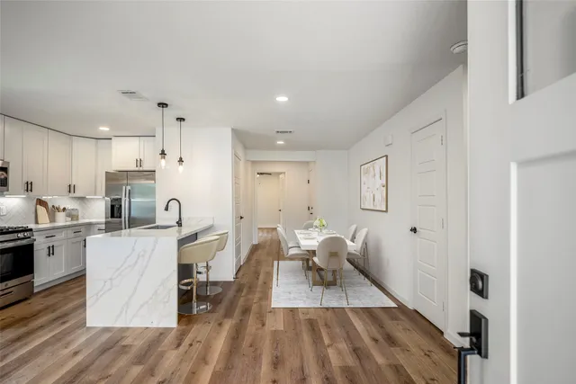 $2,150 | 3923 Alsace Street, Houston, TX 77021