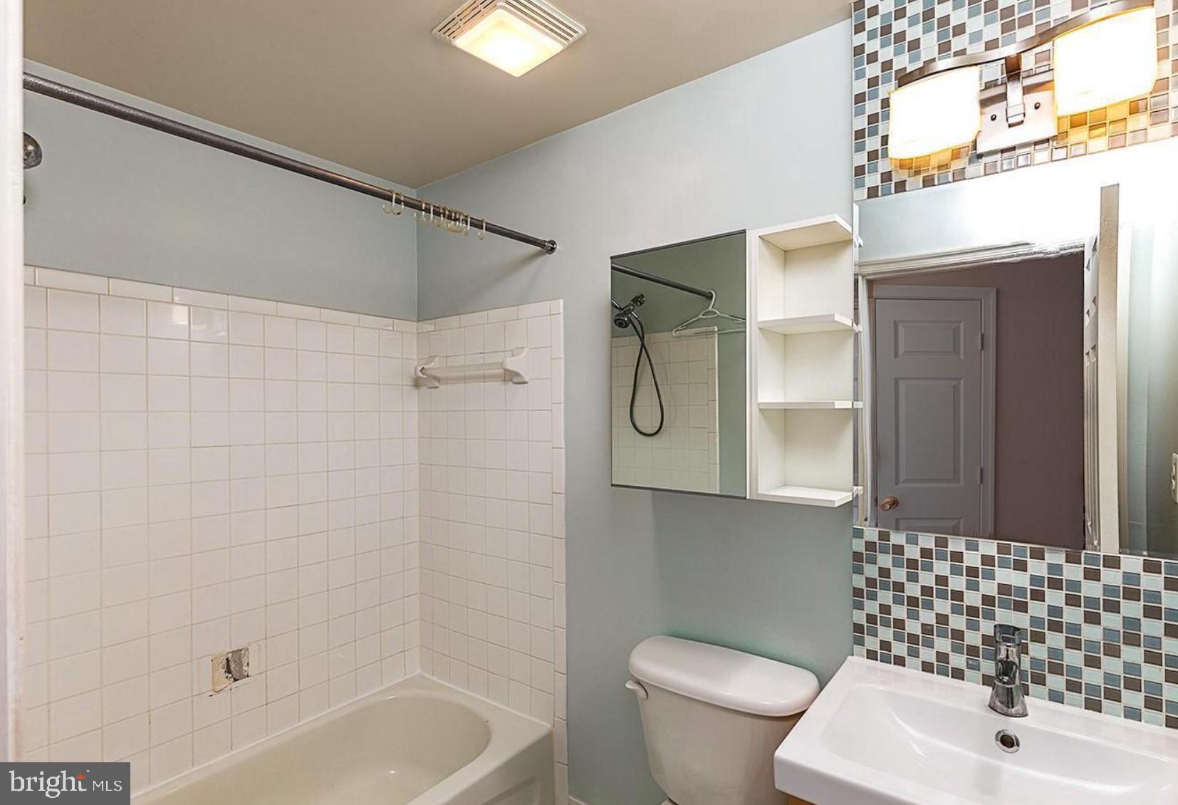 1441 Spring Road Northwest, Unit 204 Washington, DC 20010 - Photo 7 of 9 Gallery Image 7